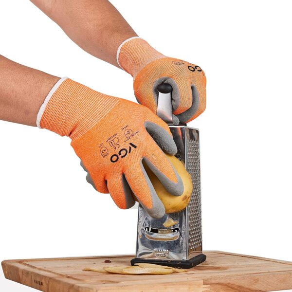 Vgo Level 3 Latex Rubber Coated Hand Protection Cut Resistant Gloves